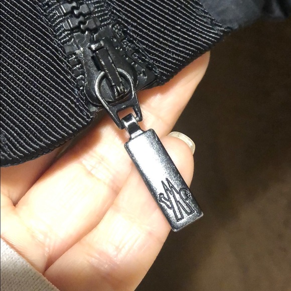 Moncler - Picture 4 of 8